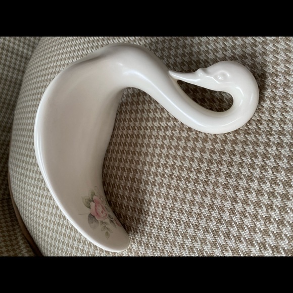 VINTAGE Pfaltzgraff for Alquetta USA swan hand towel holder tea rose pattern - Picture 2 of 7